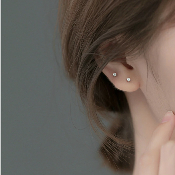 ピアス